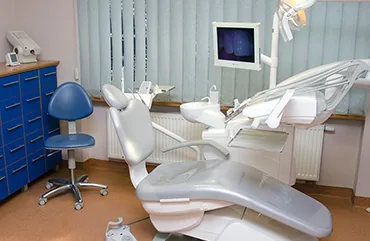 Gabinet stomatologiczny Leszek Jaśkiewicz Wrocław Krzyki — wnętrze